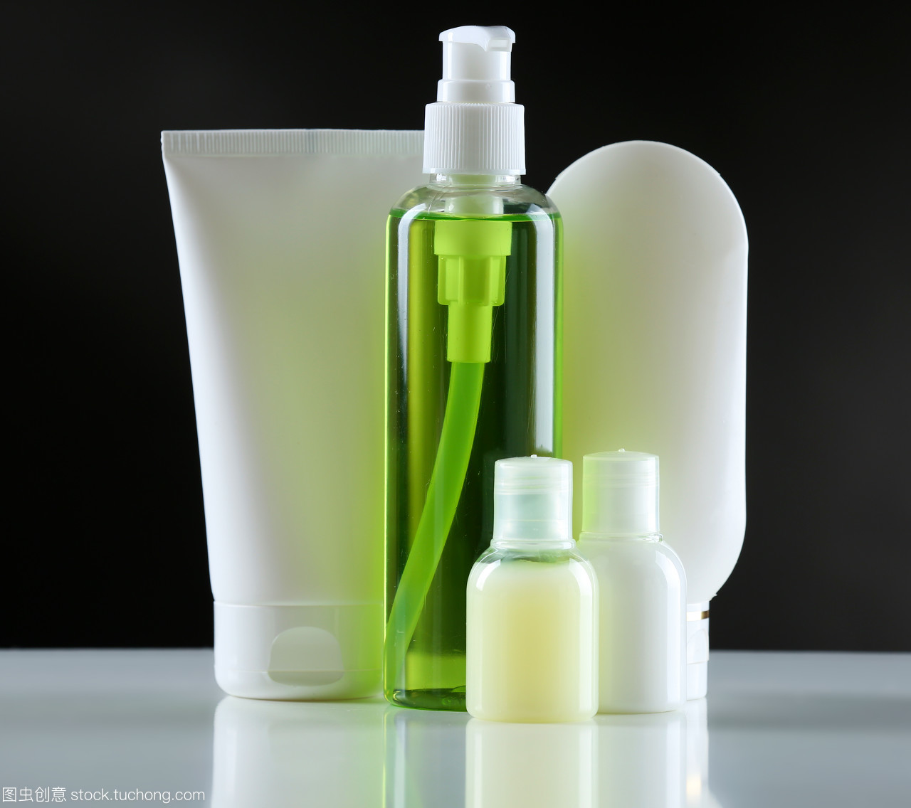 探秘化妆品包装瓶 设计美学与实用功能的完美融合